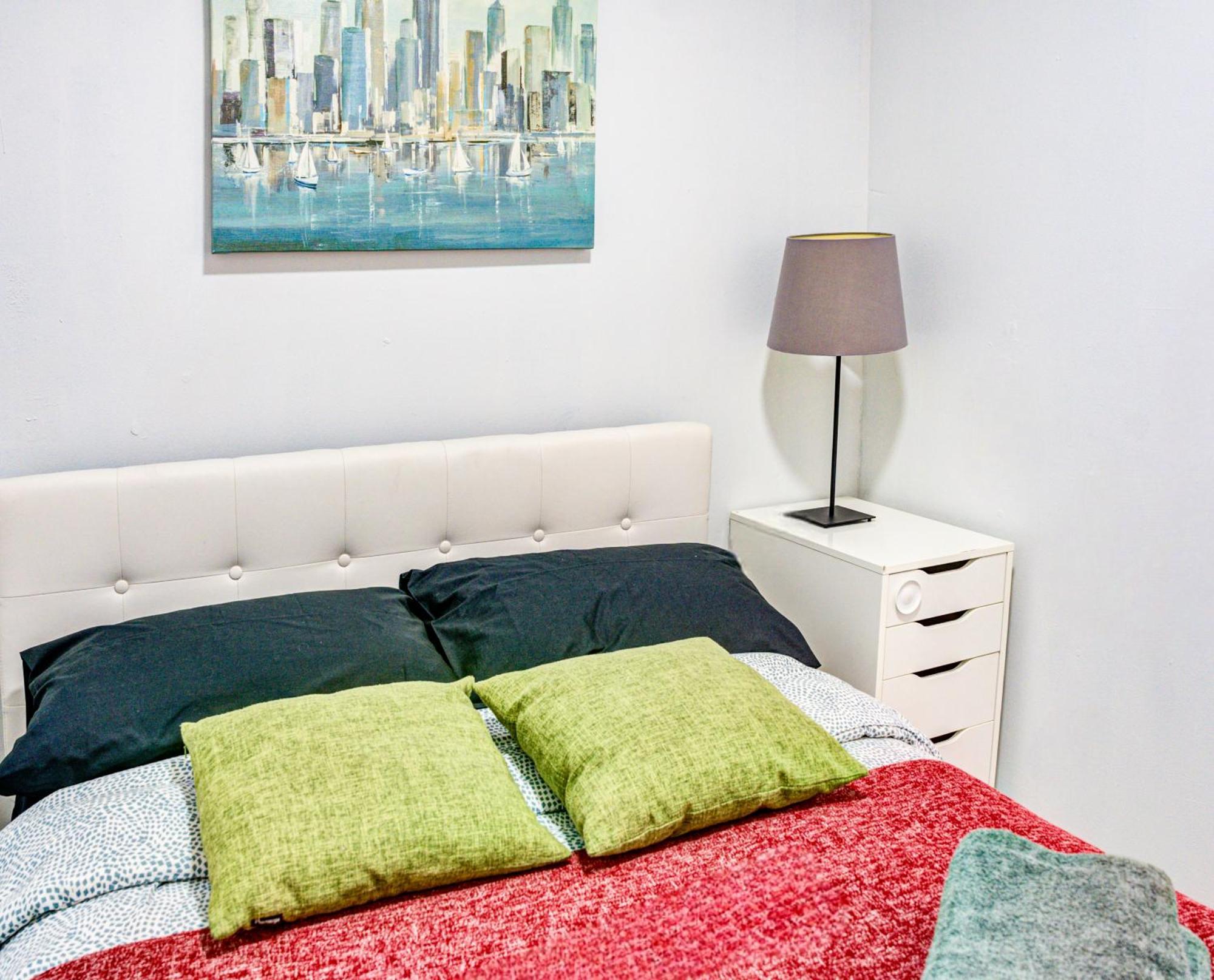 3 Bedroom Gorgeous Suit In Hells Kitchen نيو يورك المظهر الخارجي الصورة